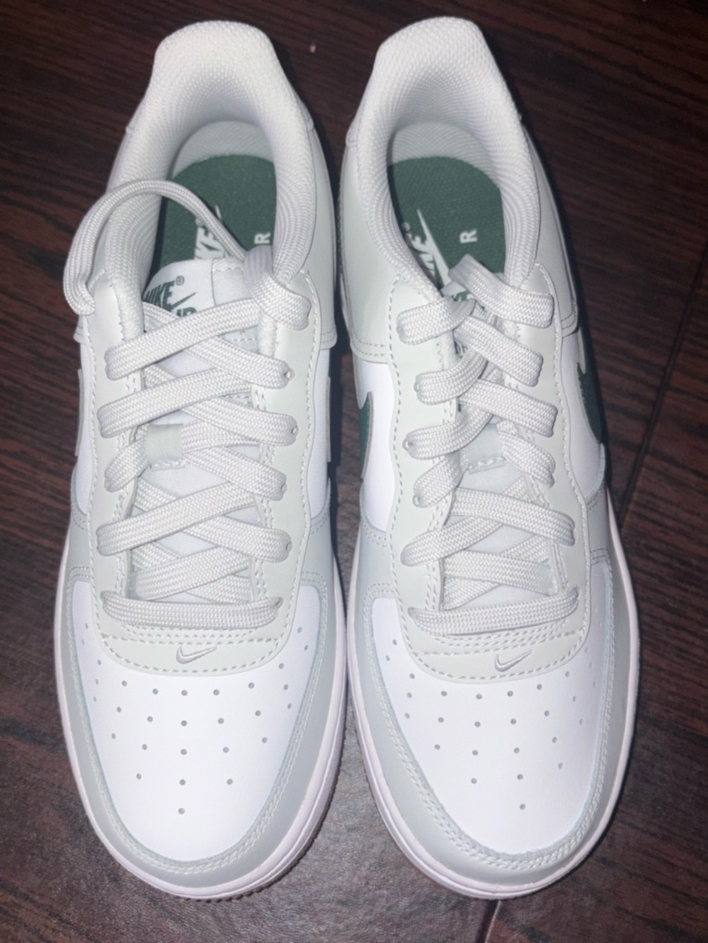 Nike Youth White Sneakers with Green Insole Accent